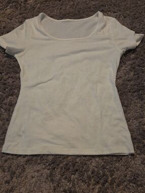Women's Scoop Neck Short Sleeve Tee
